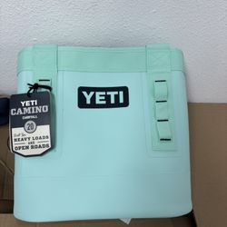 YETI Camino Carry All 20L Color Sea Foam 