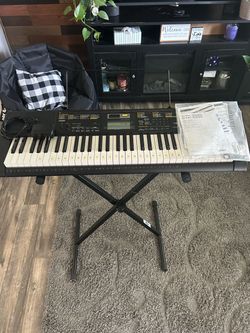 Casio CTK-2400 Keyboard with stand