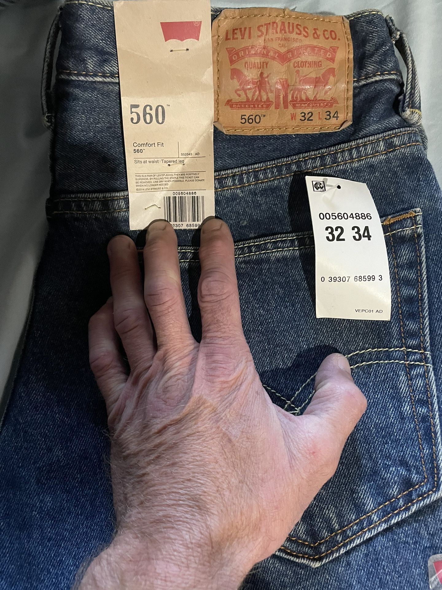 Calamity Metropolitan tornado New Levi's 560 Men's Jeans (32x34) for Sale in Downey, CA - OfferUp