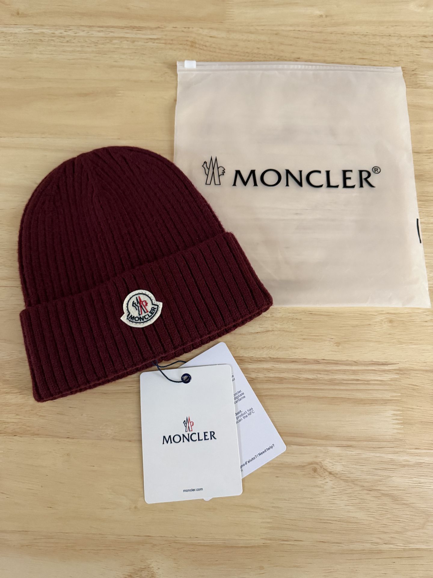 Moncler beanie