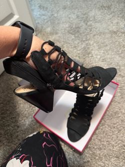 Vince Camuto size 9.5