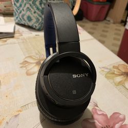 Sony Wireless Noise Canceling Headphones MDR-ZX770BN: Bluetooth 