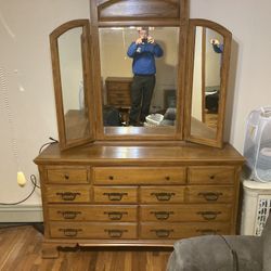 Vintage Bedroom Dresser Set