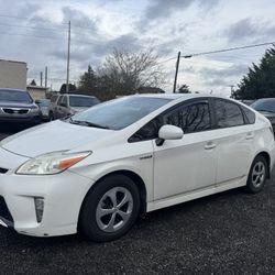 2012 Toyota Prius Three Hatchback 219k miles Clean title  Good battery  Runs good  253-444-7219 Parks-motors. Com 