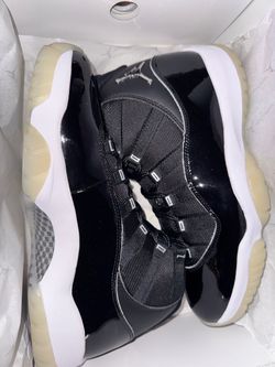 Air Jordan 11 Retro jubilee