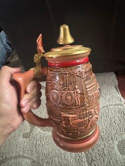 Vintage Decorative Beer Stein – Detailed 1917 Truck & Eagle Design