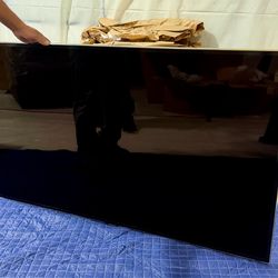 🔥 60” Samsung Smart LED TV – 1080p Ultra Slim, WiFi – Great Picture!