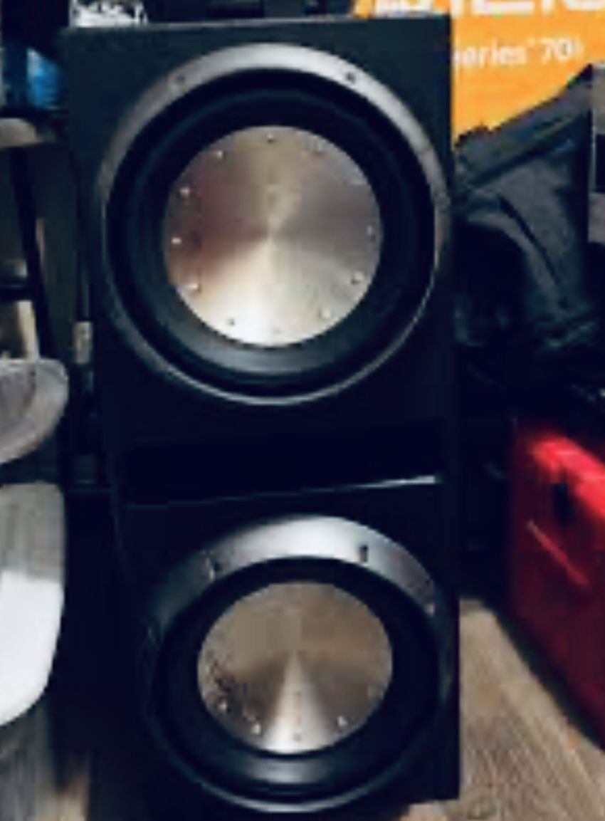 (TRADES!!) (2) Rockford Fosgate POWERT1 12’s