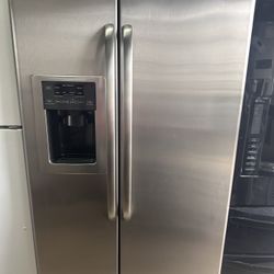 GE Stainless Steel Refrigerator 36” W 69” Tall Like New Condition Plus 4 Months Warranty. Delivery Service Available 