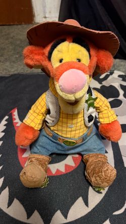 Disney Tigger Cowboy Sheriff Plush Toy