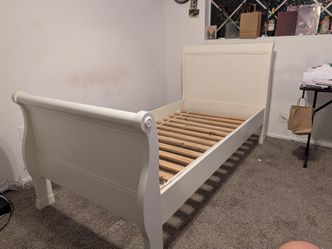 Pottery Barn Twin Sleigh Bed