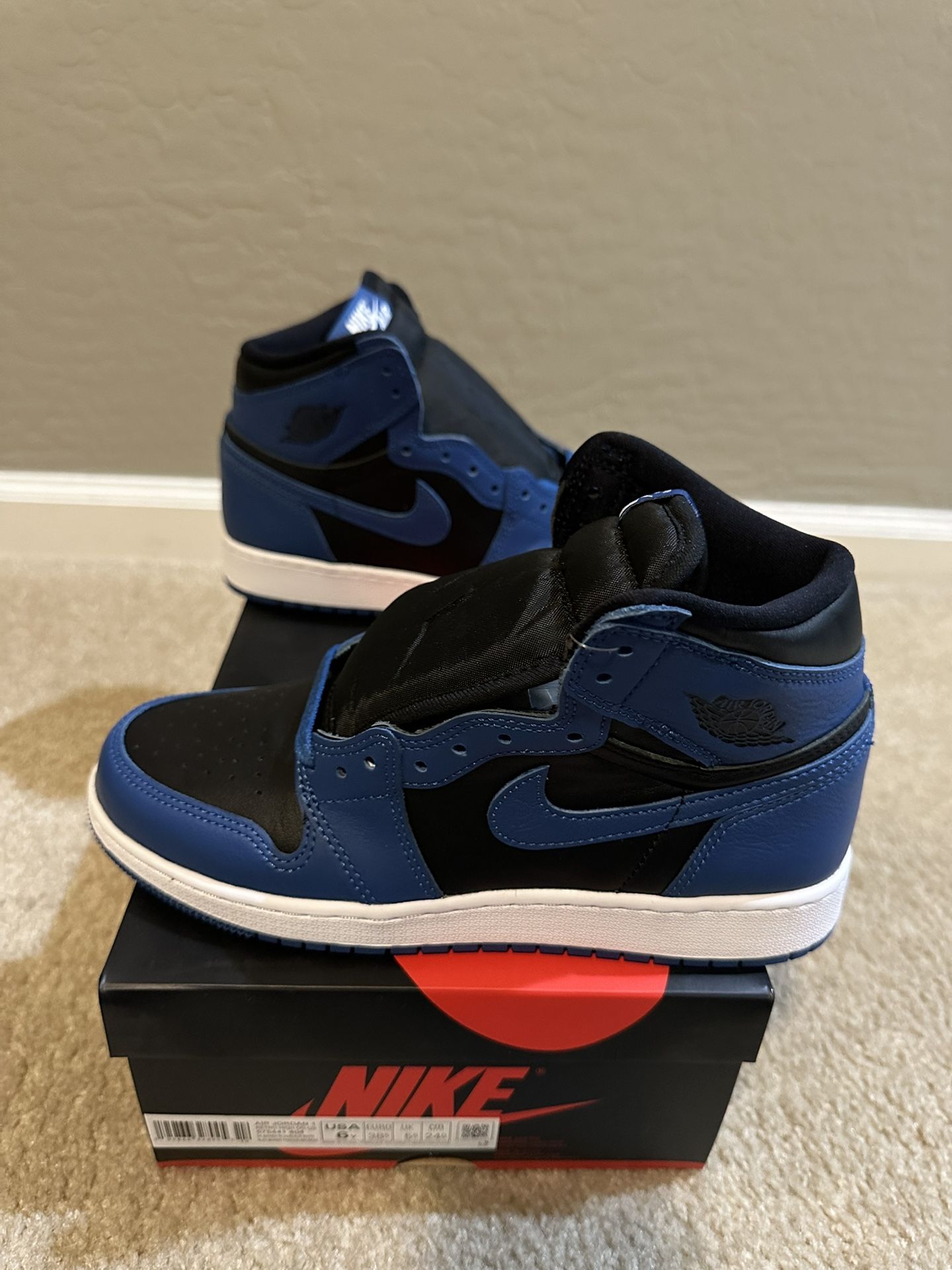 Brand New Jordan 1 Retro High OG Dark Marina Blue GS Boy’s Size 6Y