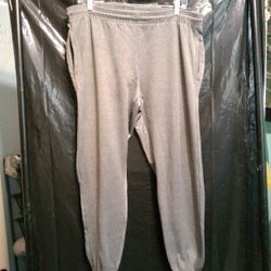 Women's American Legion Outfitters Sweatpants. Size Large.