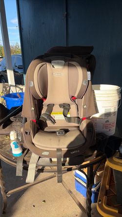 Graco SlimFit3 LX Convertible Car Seat