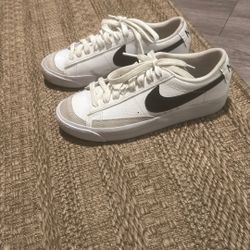 Price Is 35$ Size 4 Us