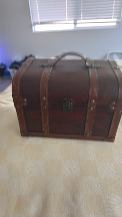 Dresser BOX