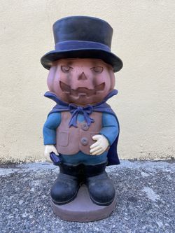 PUMPKIN HEAD STATUE - Halloween decor Has bucket in top to place Candy. Statue. Pumpkin Head in tuxedo and top hat. size - 12/10/27in