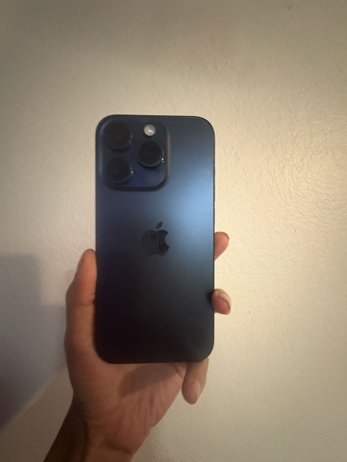 iPhone 15 Pro Titanium Blue