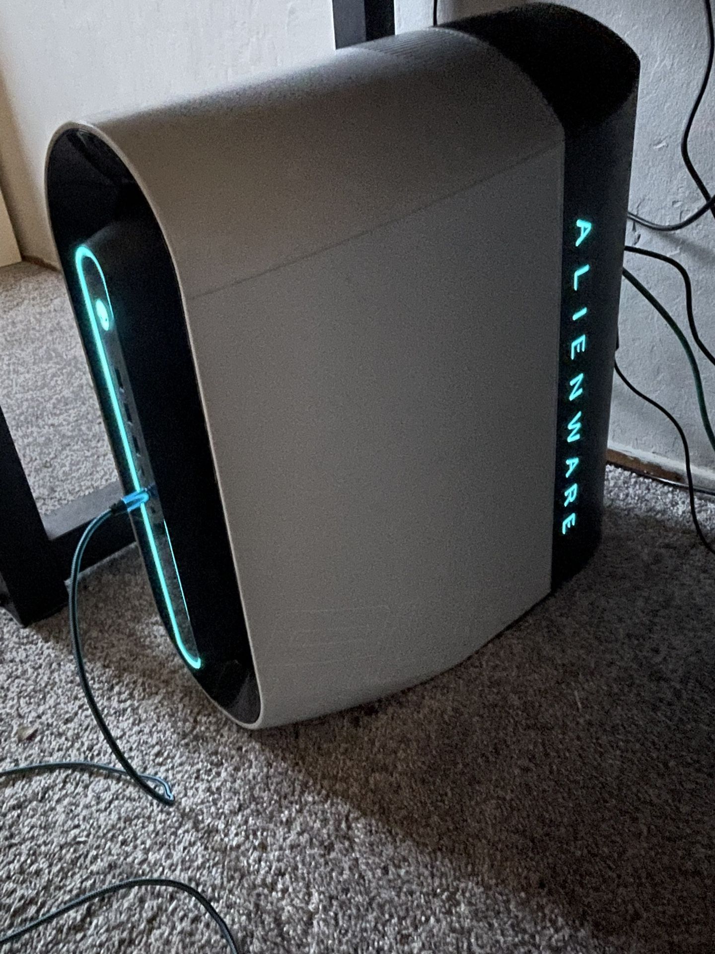 Alienware Aurora R9