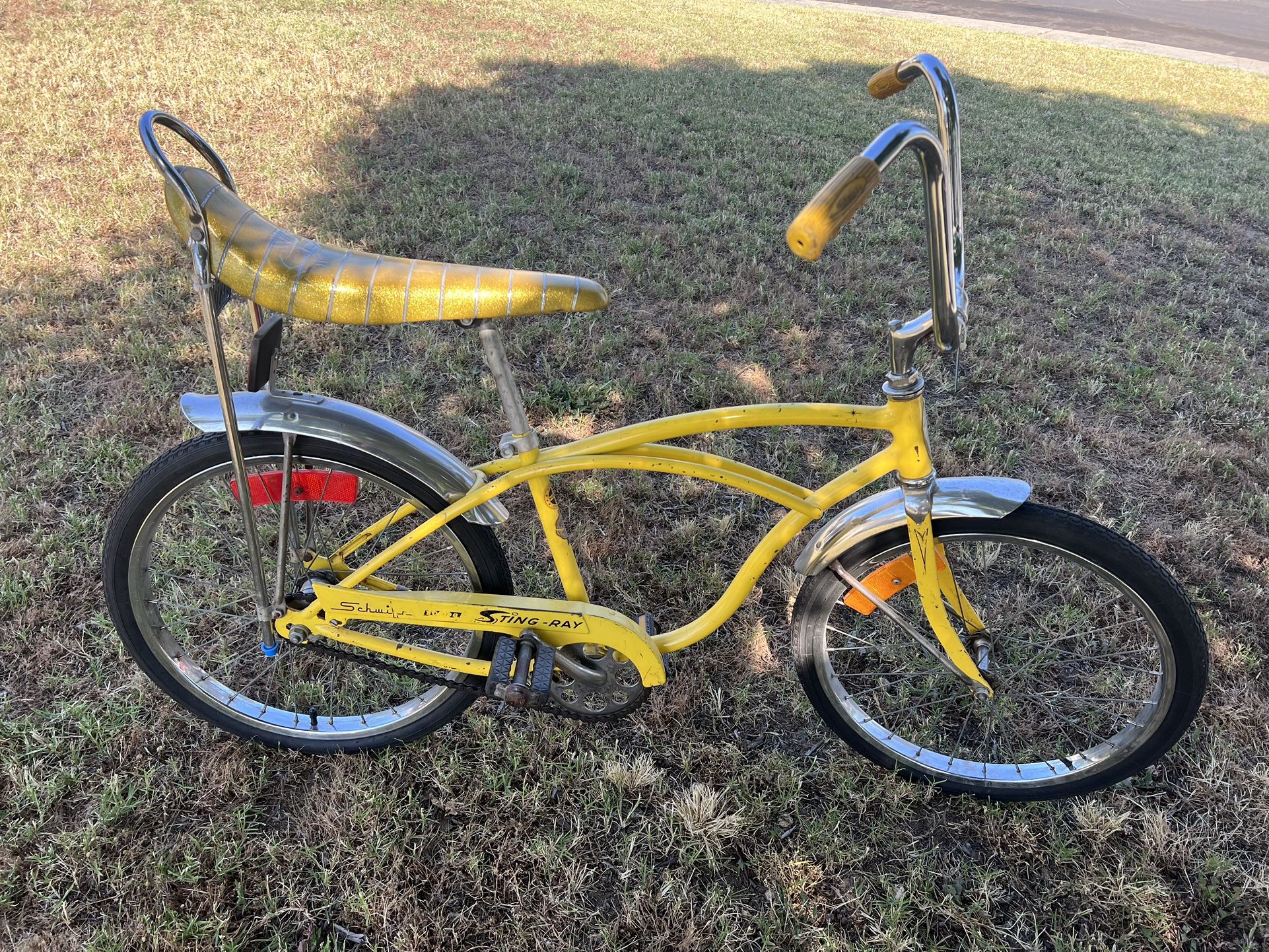 Vintage 1970s Schwinn stingray Junior yellow for Sale in Turlock