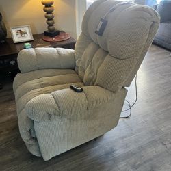 Comfy Recliner!