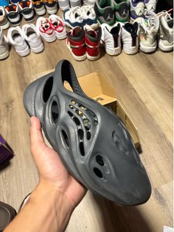 Yeezy Foam Runner Grey Size 9