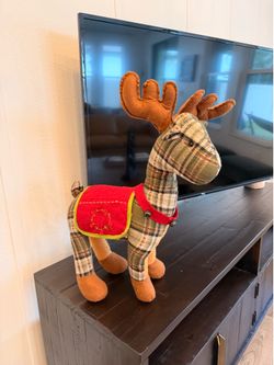 Plaid Fabric Reindeer Christmas Decoration
