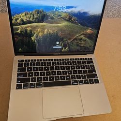 Apple Macbook Air 13" Screen 16gb Ram 2018