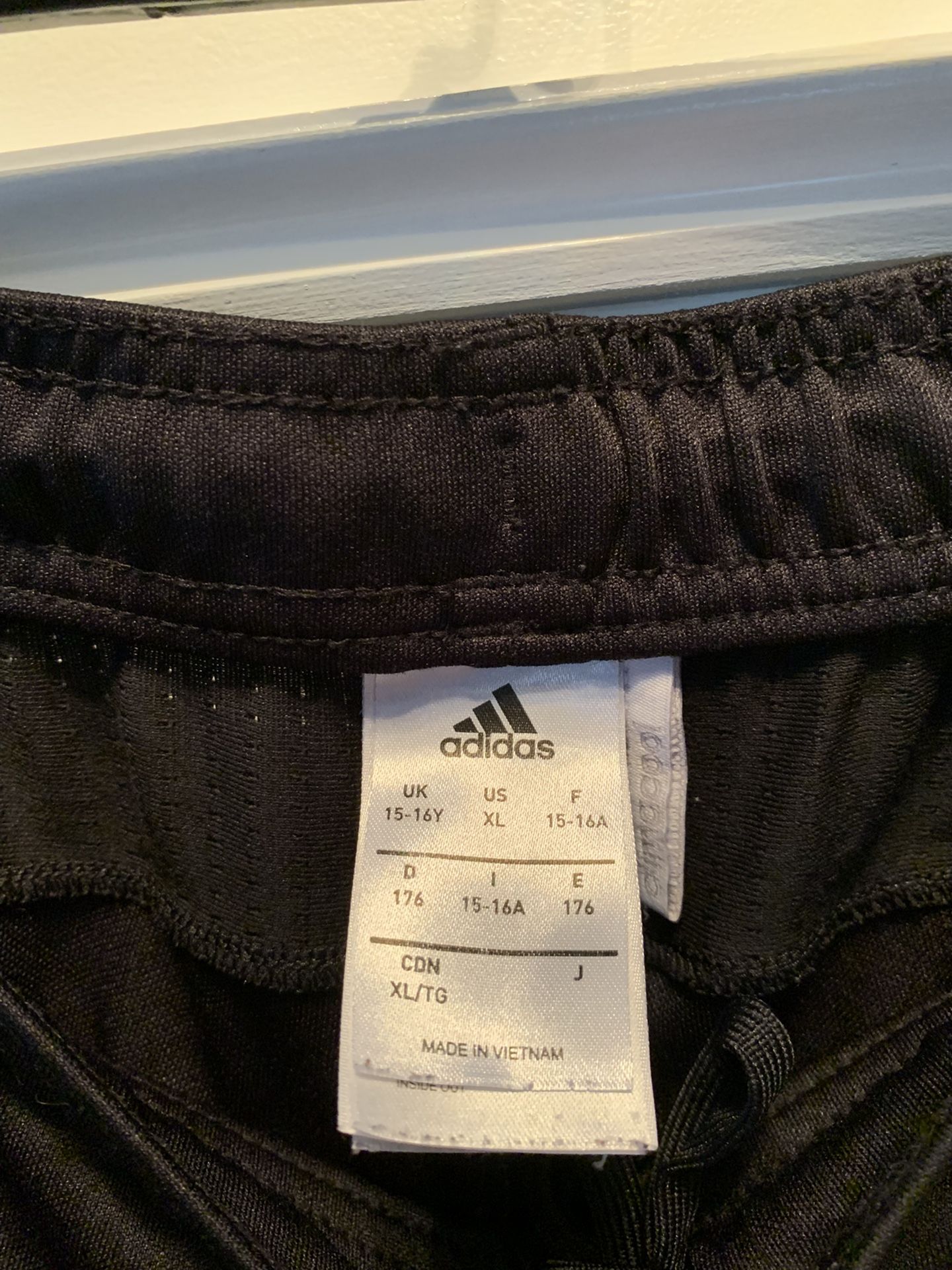 Men’s XL Adidas Sweats