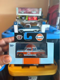 M2 Machines Chase Gulf Chevrolet Cheyenne GMC