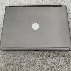 Dell Latitude D 830 Laptop