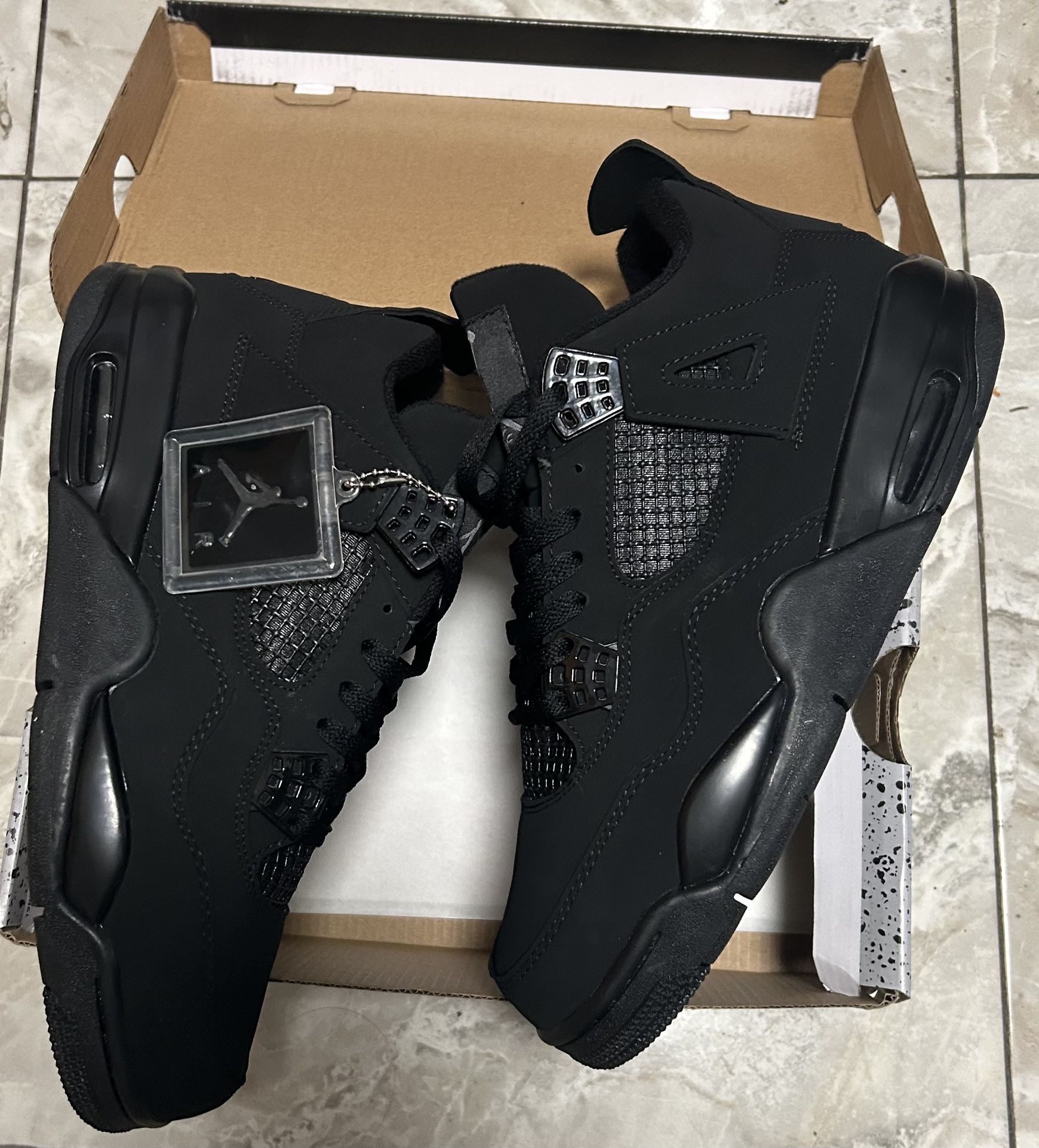 Black Cat Jordan 4