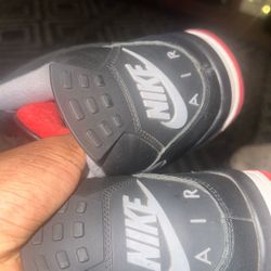 Jordan 4 