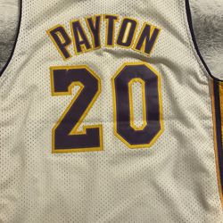 Vintage Lakers jersey