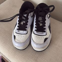 Girls Size13 Reebok Shoes