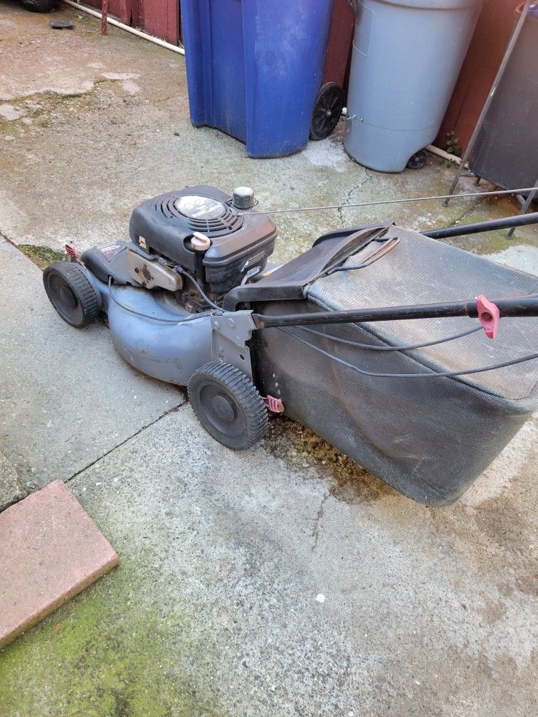 Self propel lawn mower