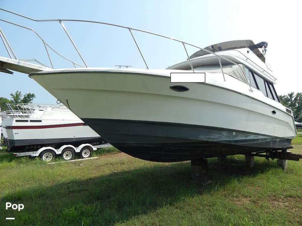 Free 1990 BAYLINER 3058 Flybridge Mechanics specialFree