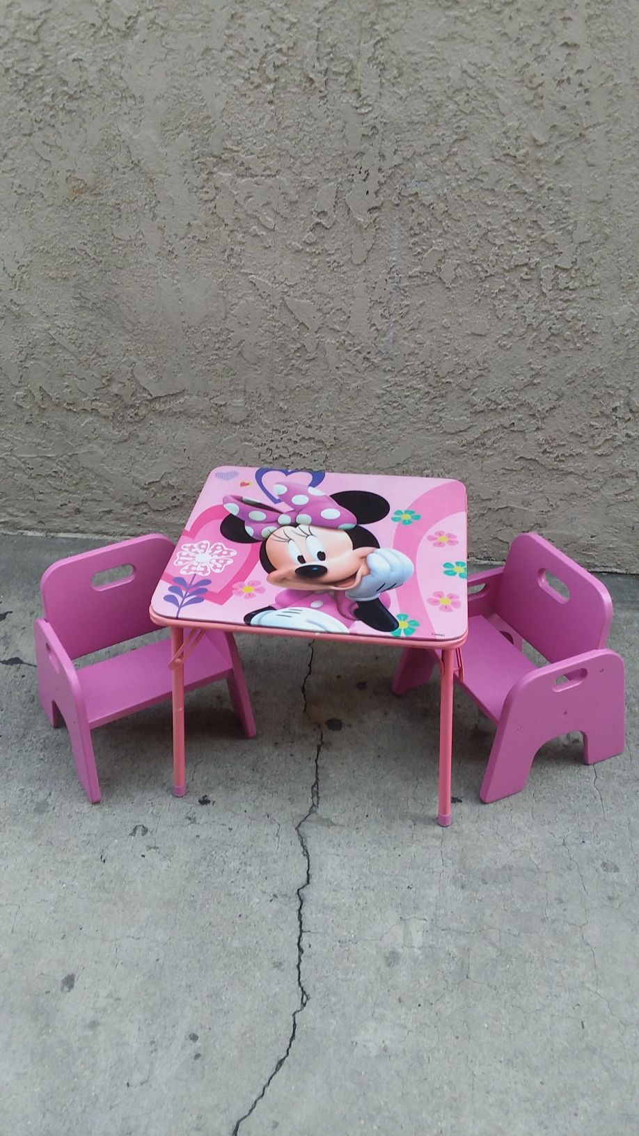 KIDS TABLE WITH TWO CHAIRS