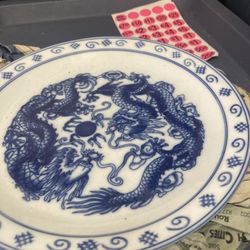 Plates  (4) Dragon Design