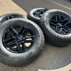 18” Chevrolet Silverado trail boss wheels tires