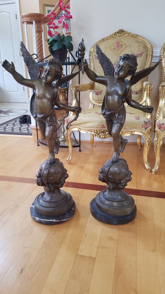 Pair of bronze statues