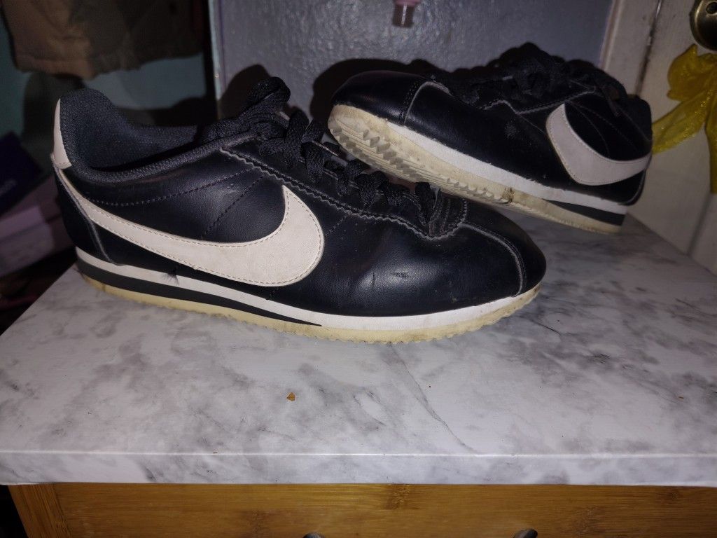Nike shoes