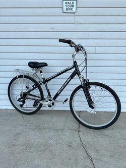 Schwinn Hybrid Bike