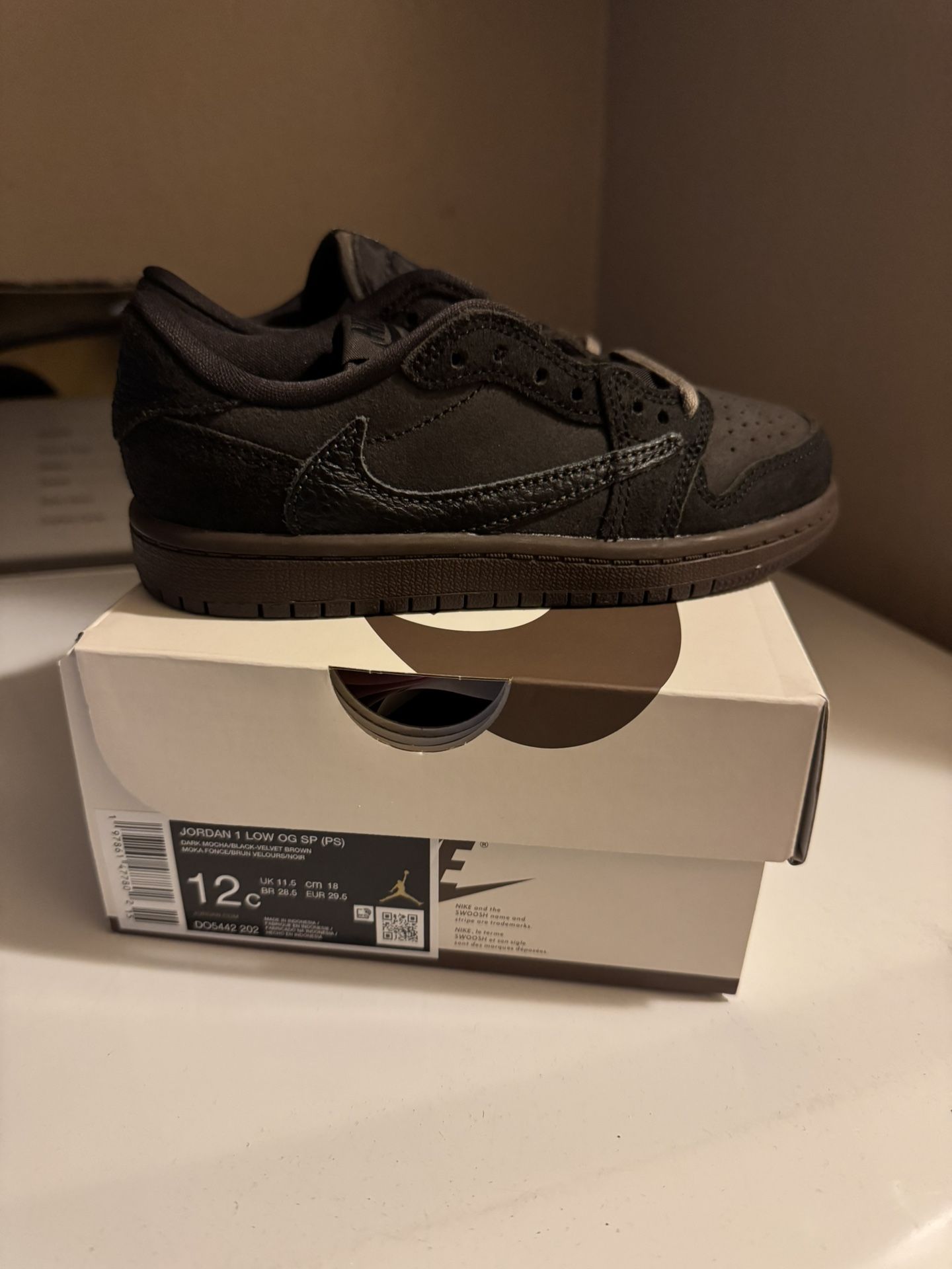 Brand New Travis Scotts Retro