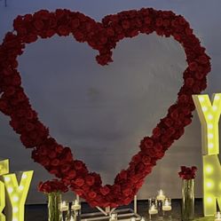 Heart Arch With Artificial Roses
