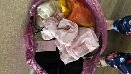 Free women/ teen clothes