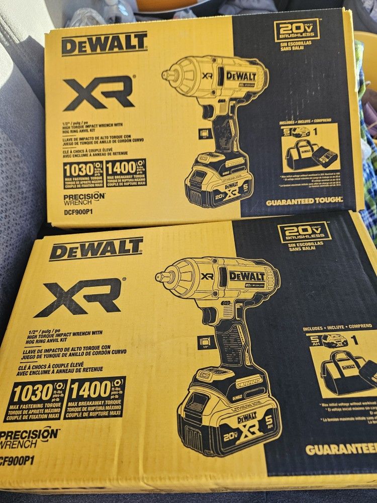 DEWALT IMPACT WRENCH