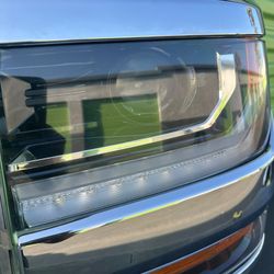 2016 2017 2018 Chevy Silverado 1500 Left Driver Side Xenon HID Headlight OEM