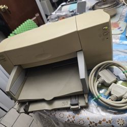 Hewlett Packard DeskJet 812C, Parallel & USB Tested & Works