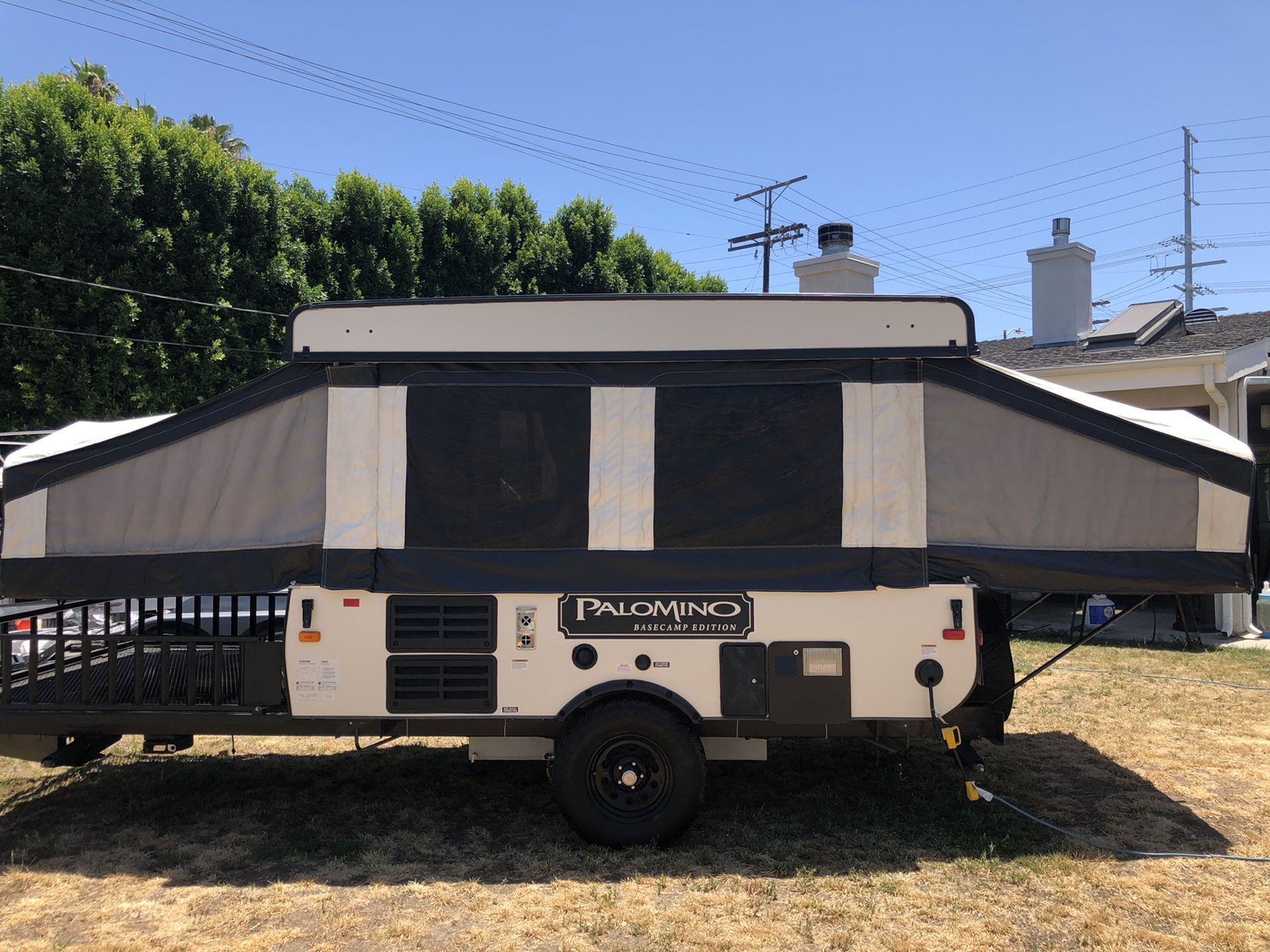 2015/2018 Forest river Palomino base Camp toy hauler pop up